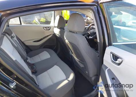 2020 Hyundai Ioniq Hybrid Sel z USA, uszkodzony, nr VIN KMHC85LC9LU235675